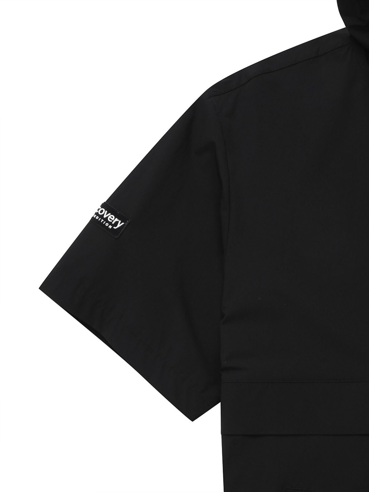 디스커버리 익스페디션(DISCOVERY EXPEDITION) 우븐 폴튼 반팔 후디드 아노락 (BLACK)