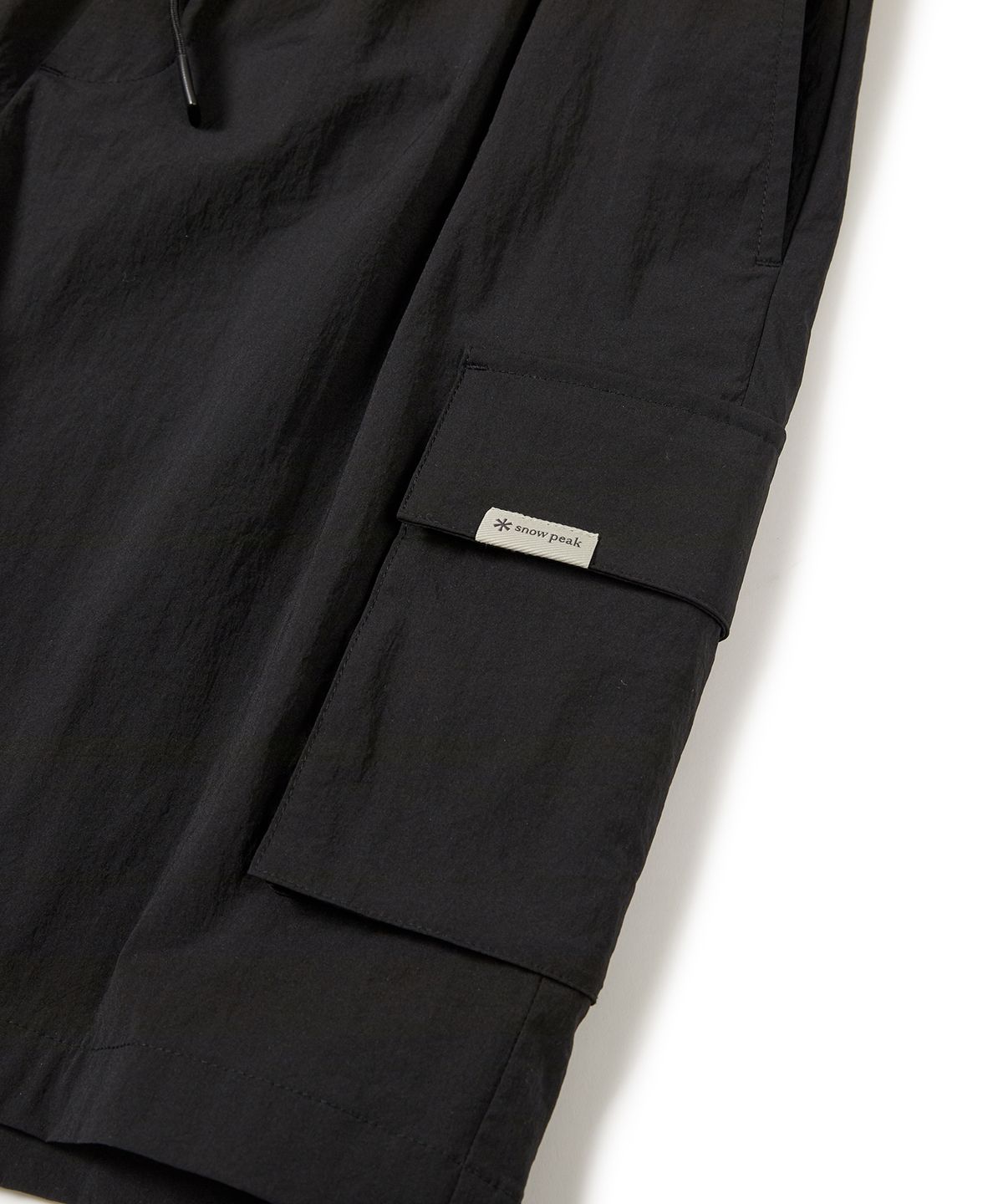 스노우피크 어패럴(SNOWPEAK APPAREL) 루트 카고 반바지 Black (S24MMRHP60)