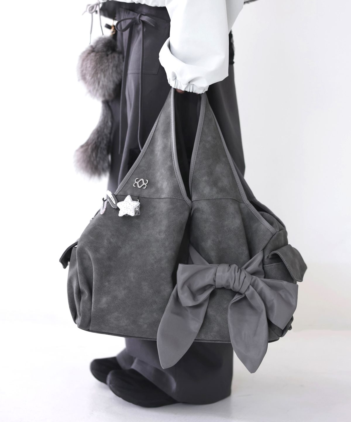 시월107(SIWL107) Bow Shoulder Bag (Nubuck Grey)