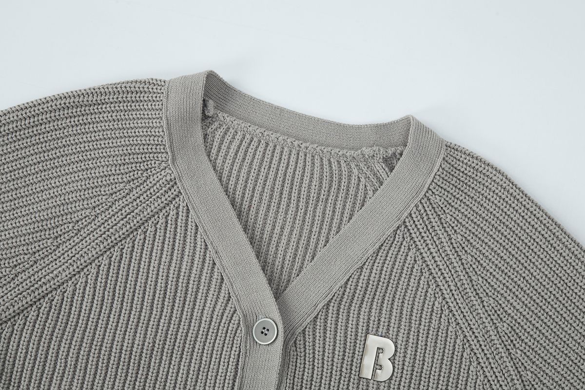 샐러드바구니(SALAD BAGUNI) V-Neck Pullover Cardigan - light gray