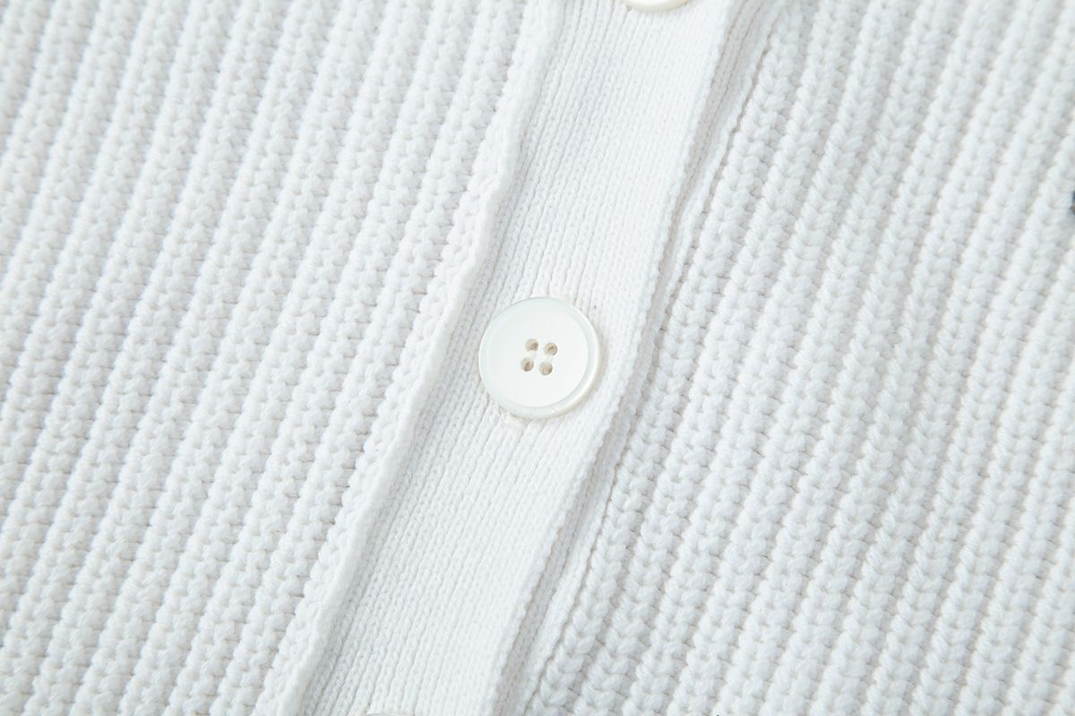 샐러드바구니(SALAD BAGUNI) V-Neck Pullover Cardigan - white