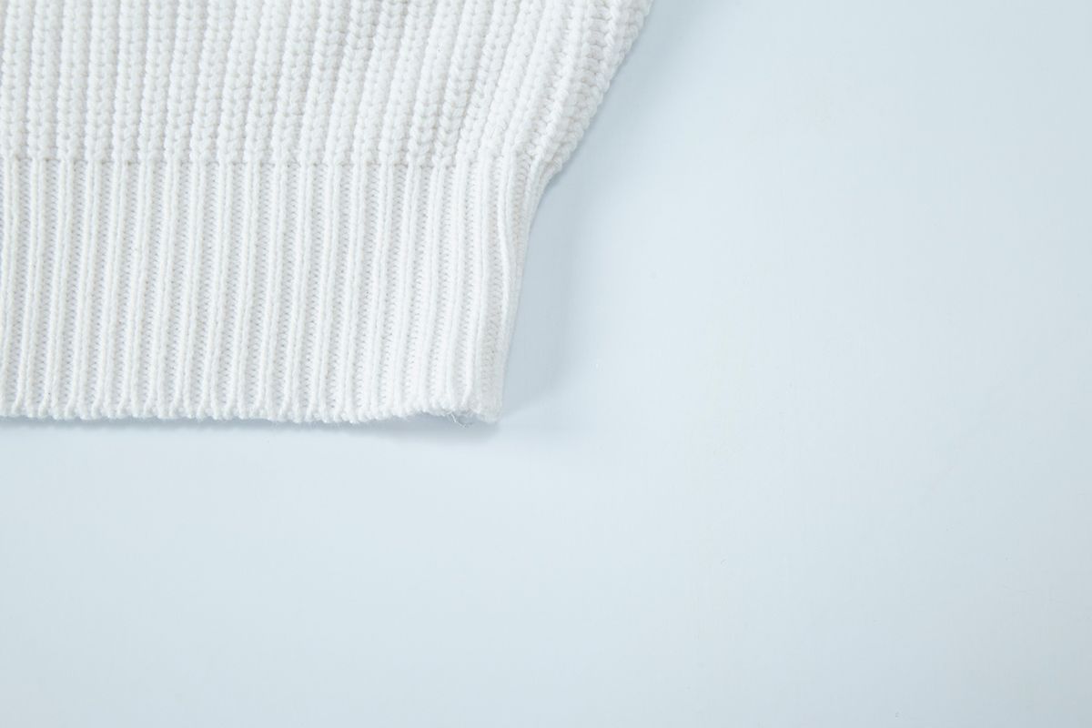샐러드바구니(SALAD BAGUNI) V-Neck Pullover Cardigan - white