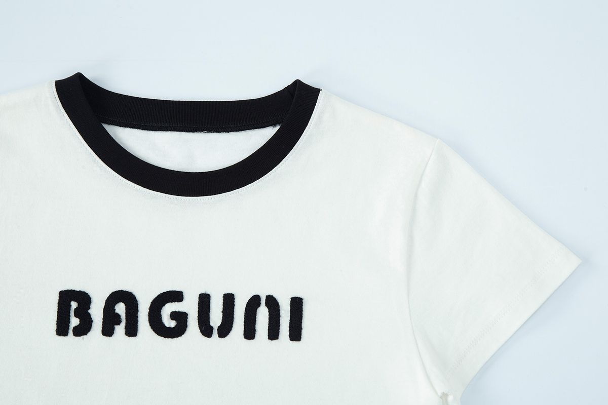 샐러드바구니(SALAD BAGUNI) Embroidered Crop T-shirt - white black