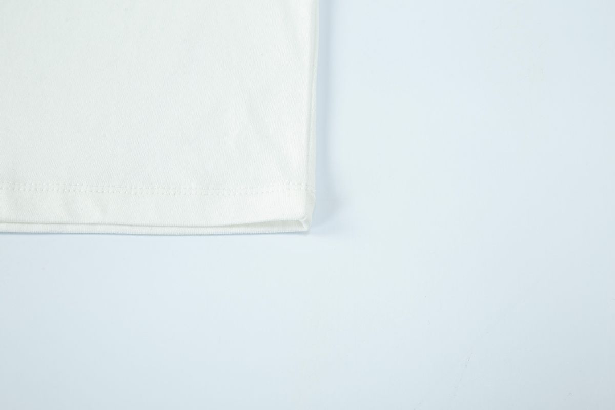 샐러드바구니(SALAD BAGUNI) Embroidered Crop T-shirt - white black