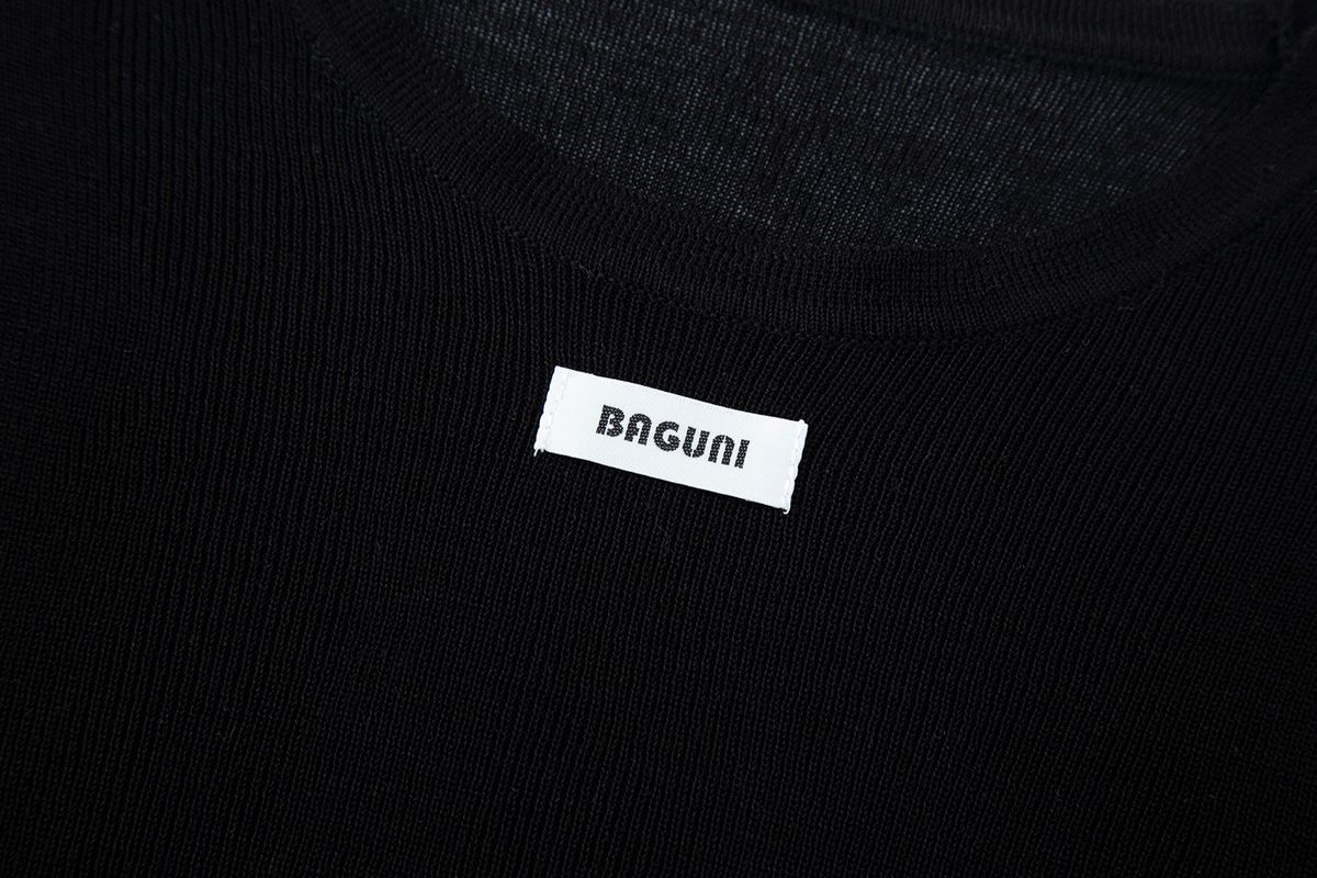 샐러드바구니(SALAD BAGUNI) Essential Round Neck Knit - black