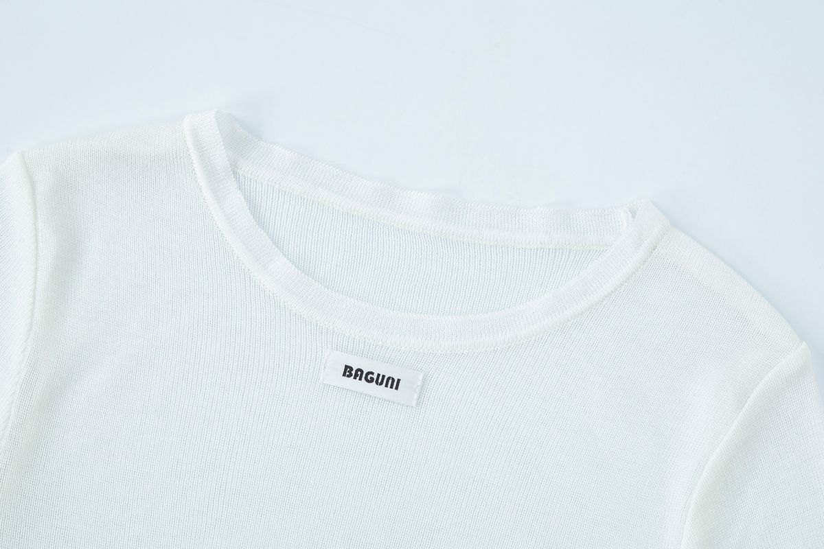 샐러드바구니(SALAD BAGUNI) Essential Round Neck Knit - ivory