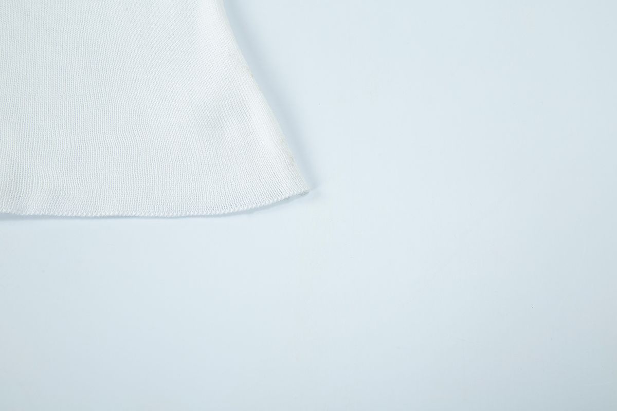 샐러드바구니(SALAD BAGUNI) Essential Round Neck Knit - ivory