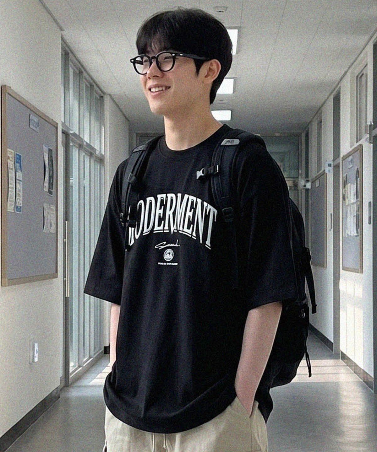 모더먼트(MODERMENT) 아치로고 오버사이즈 반팔 티셔츠 [화이트]