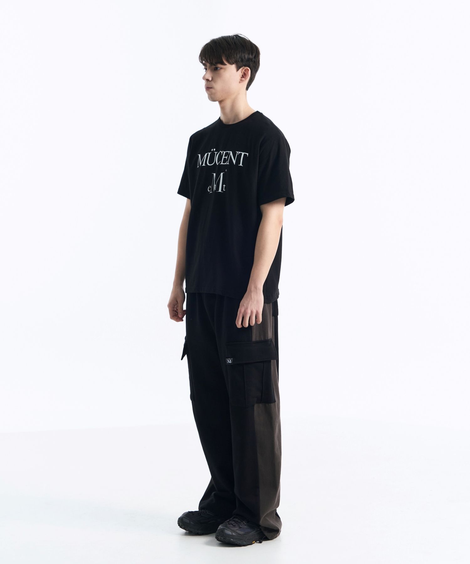 ★MUCENT★ Basic Logo Short Sleeve Tee Black White P00000JL MUSINSA | MUCENT Basic Logo Short-sleeved T-shirt (Black, White)