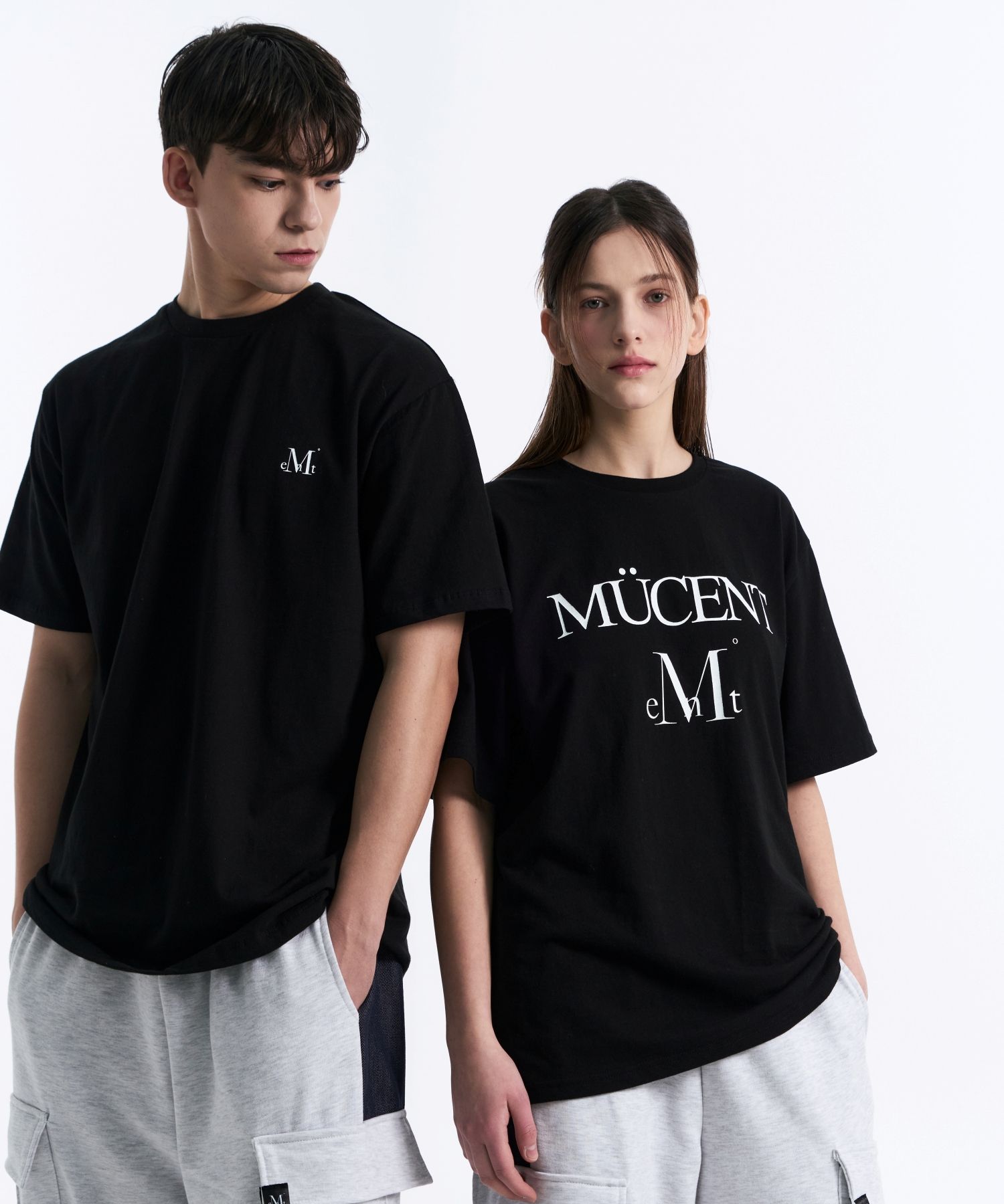 ★MUCENT★ Basic Logo Short Sleeve Tee Black White P00000JL MUSINSA | MUCENT Basic Logo Short-sleeved T-shirt (Black, White)