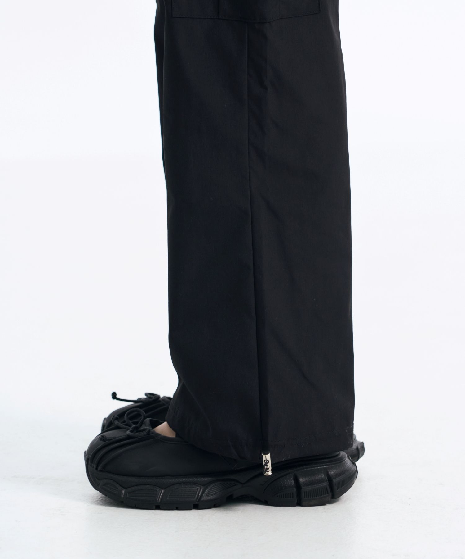 MUSINSA | MUCENT Wide poly nylon string cargo long wide