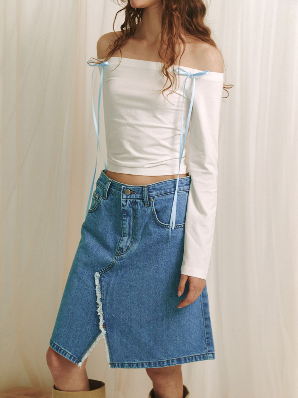 민더리(MEENDERI) RIBBON OFF-SHOULDER TOP - WHITE