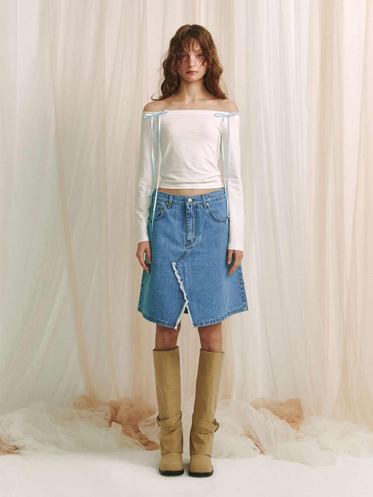 민더리(MEENDERI) RIBBON OFF-SHOULDER TOP - WHITE