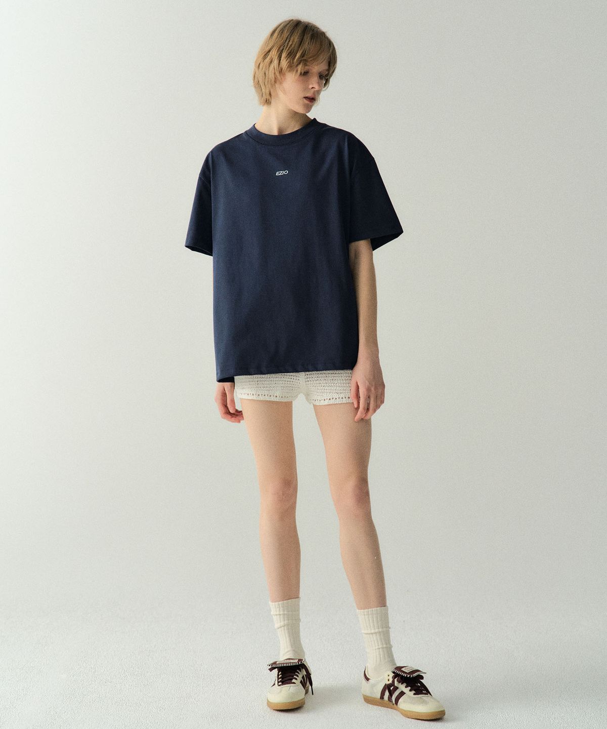 이지오 우먼(EZIO WOMEN) Basic Logo T-Shirts_Navy