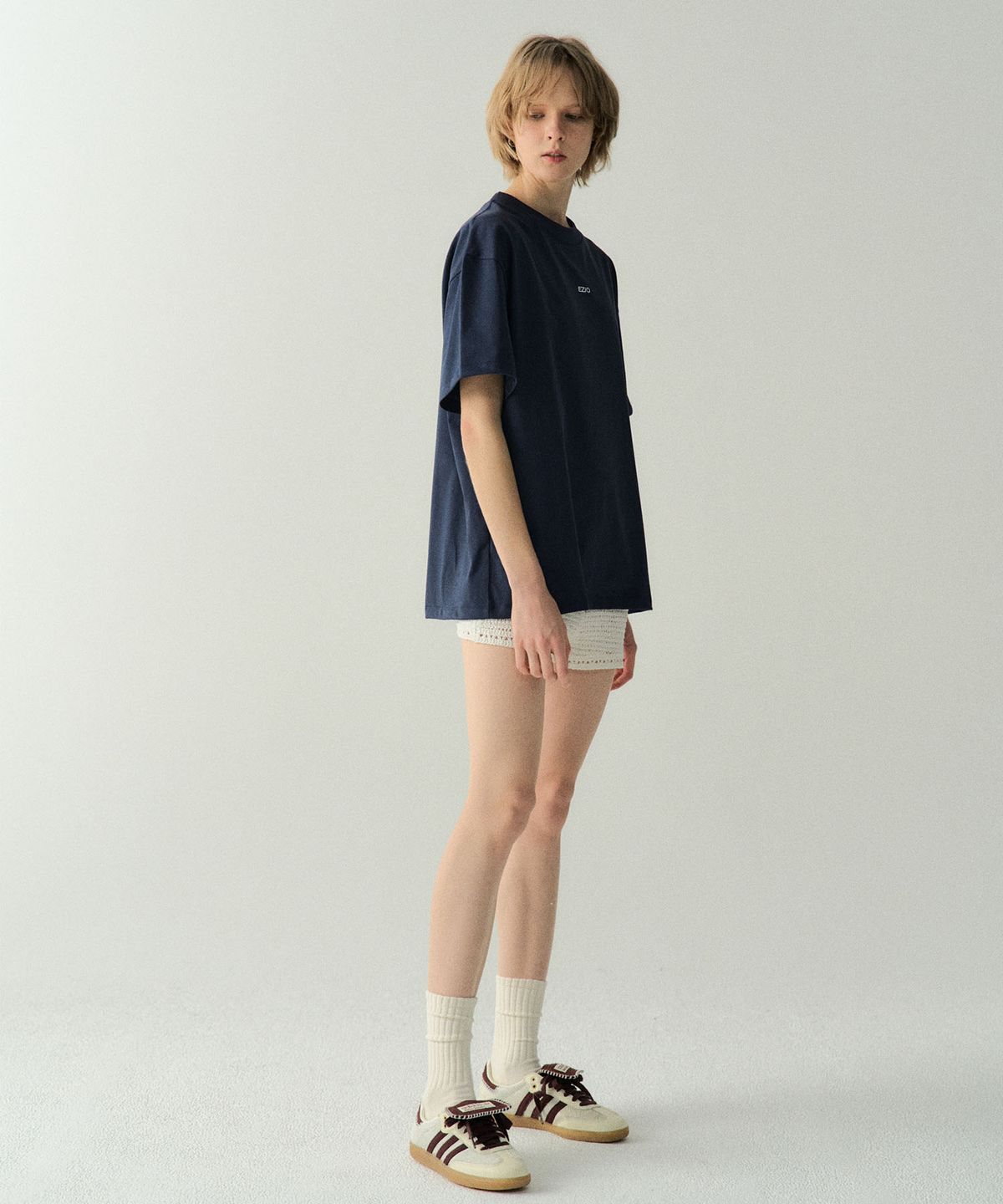 이지오 우먼(EZIO WOMEN) Basic Logo T-Shirts_Navy