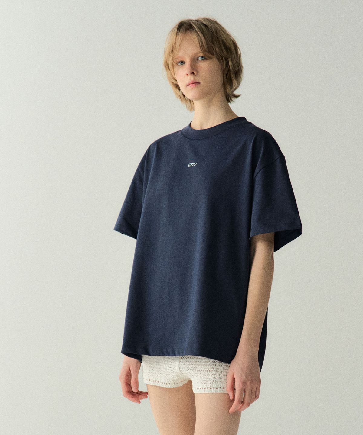 이지오 우먼(EZIO WOMEN) Basic Logo T-Shirts_Navy