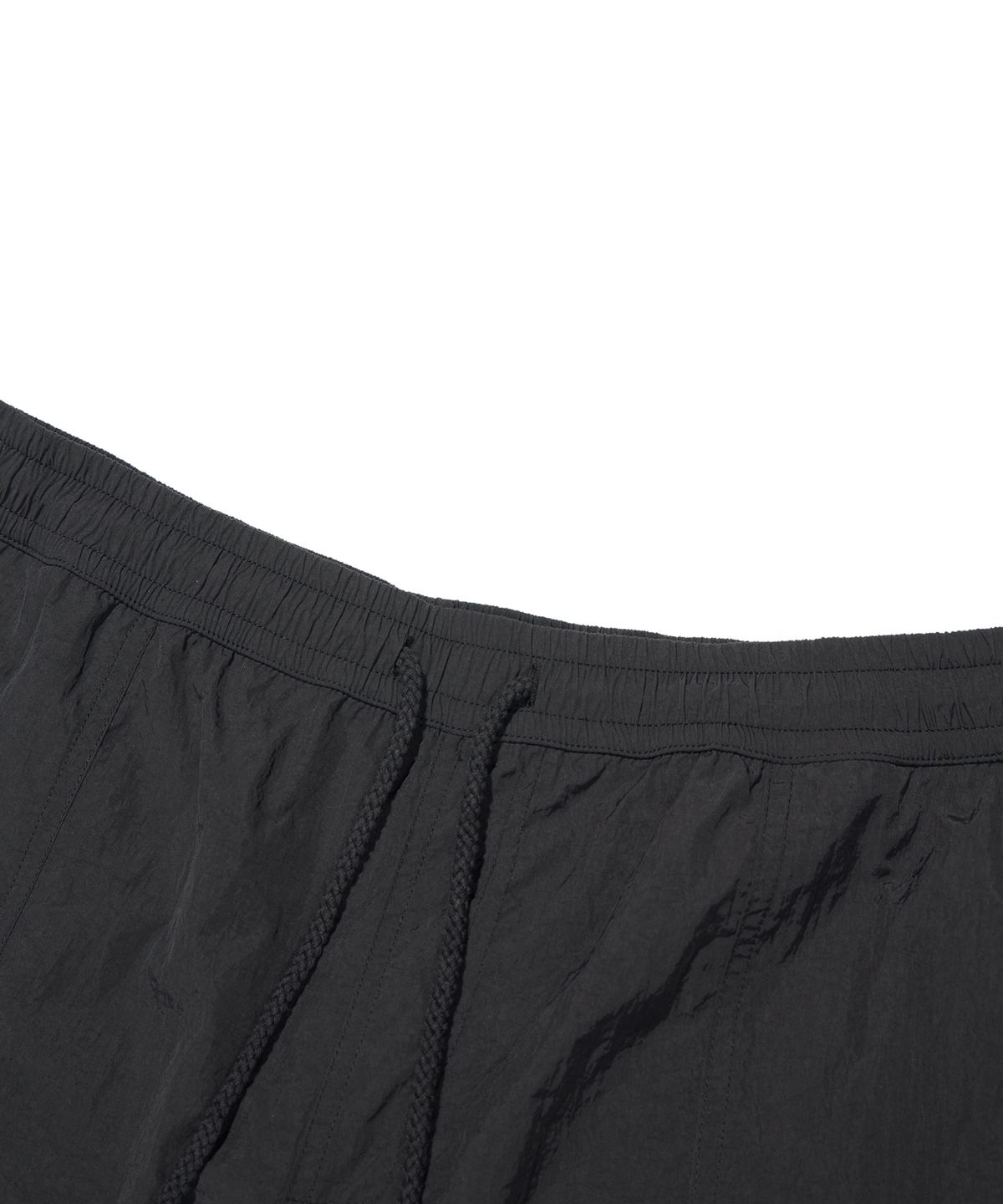 브라운브레스(BROWNBREATH) TAG NYLON SHORTS - BLACK