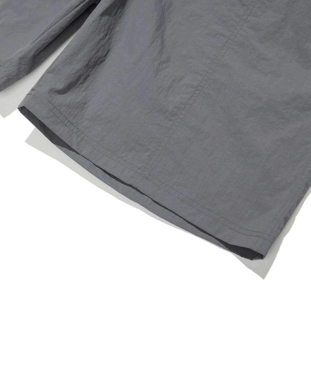 브라운브레스(BROWNBREATH) TAG NYLON SHORTS - CHARCOAL