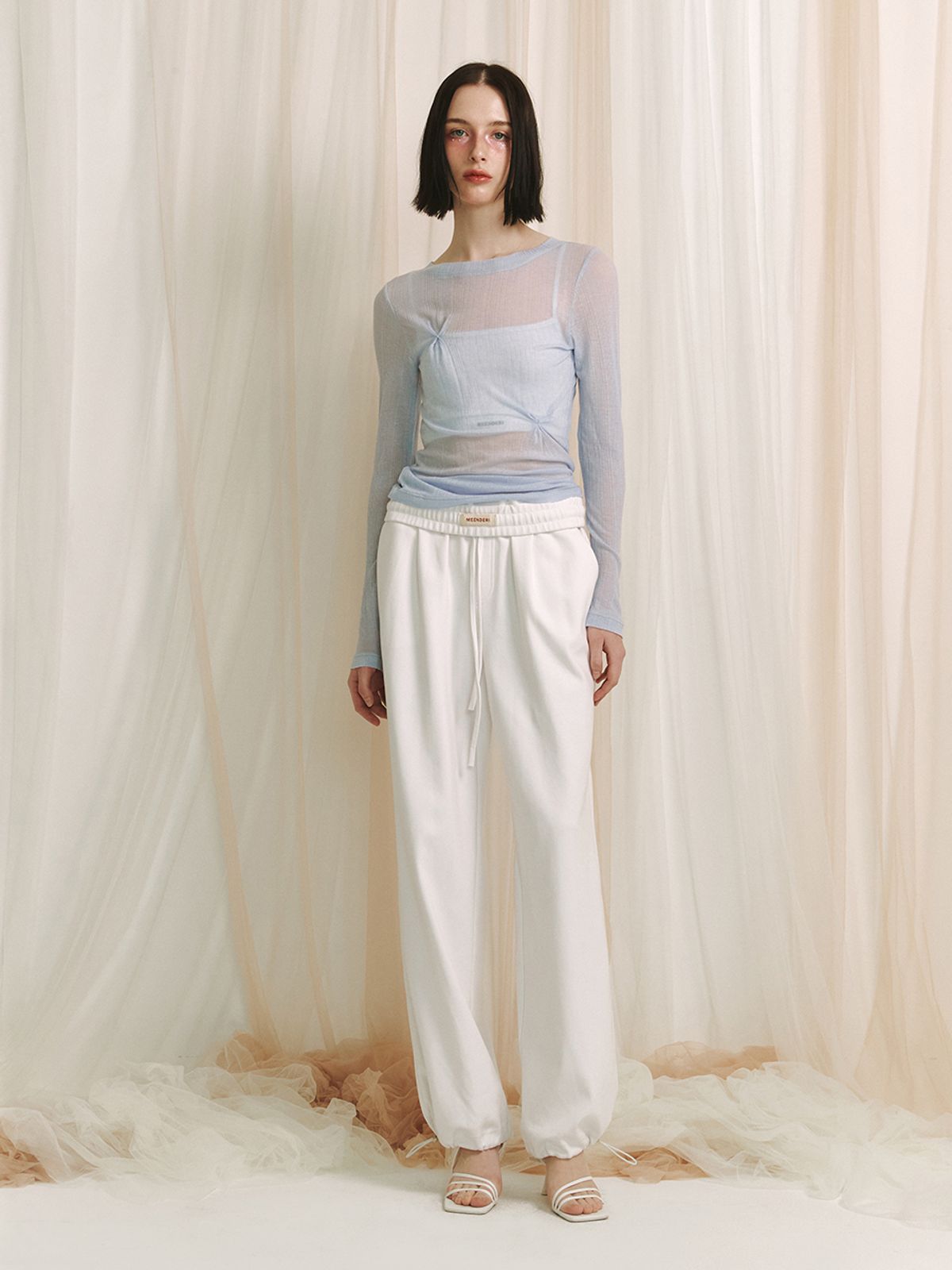민더리(MEENDERI) SIGNATURE JOGGER PANTS - WHITE
