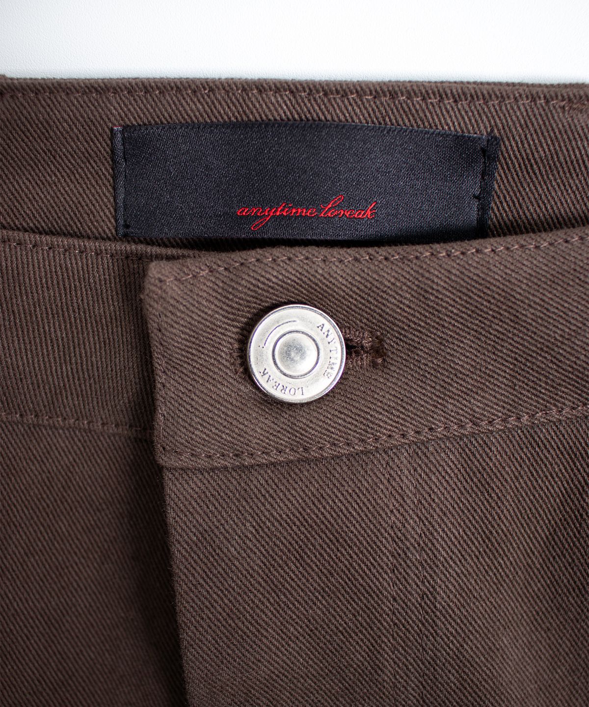 애니타임로릭(ANYTIME LOREAK) JESSICA STRAIGHT PANTS-BROWN