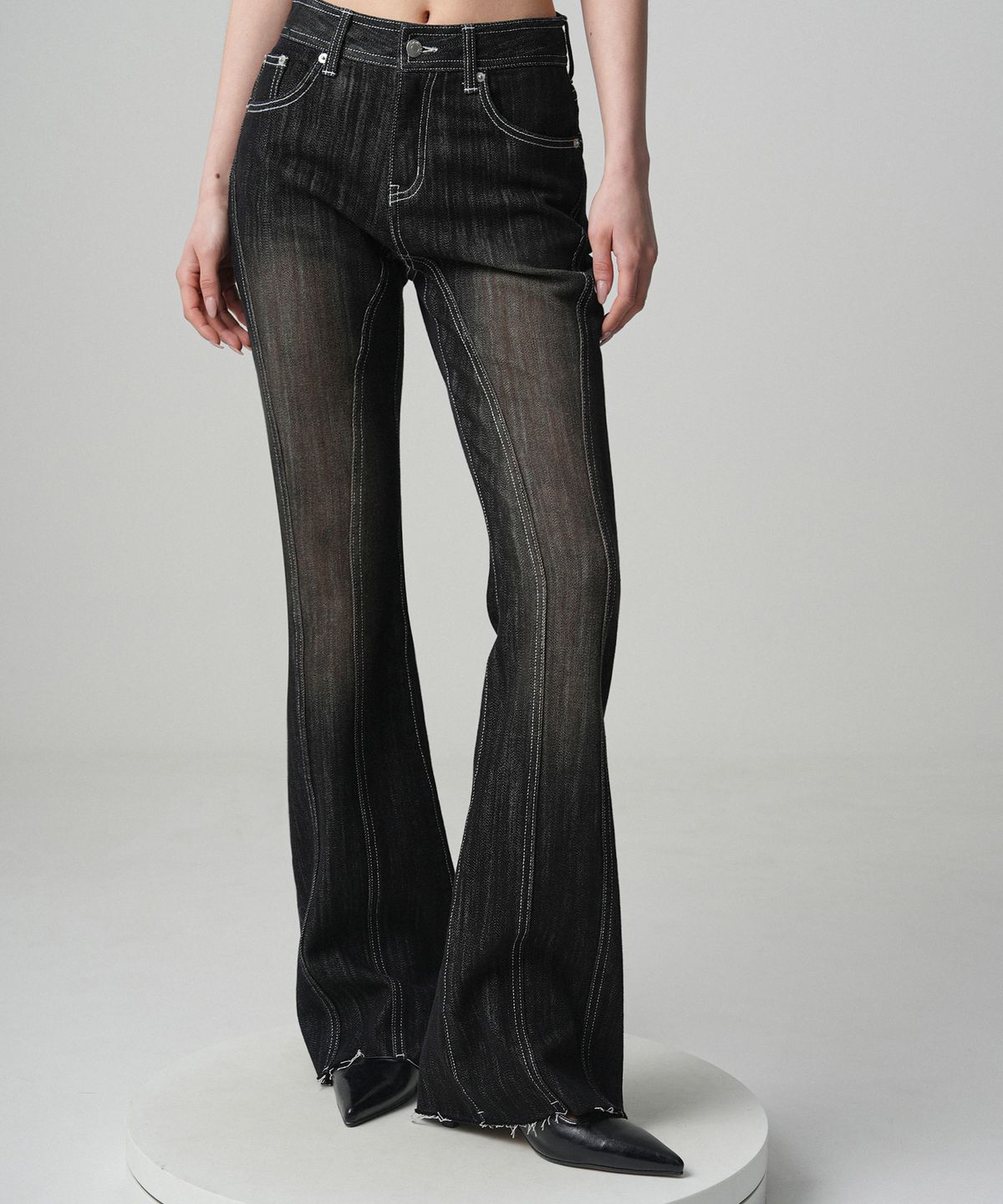 어반드레스(AVANDRESS) Thin Bootscut Pants WASHING BLUE