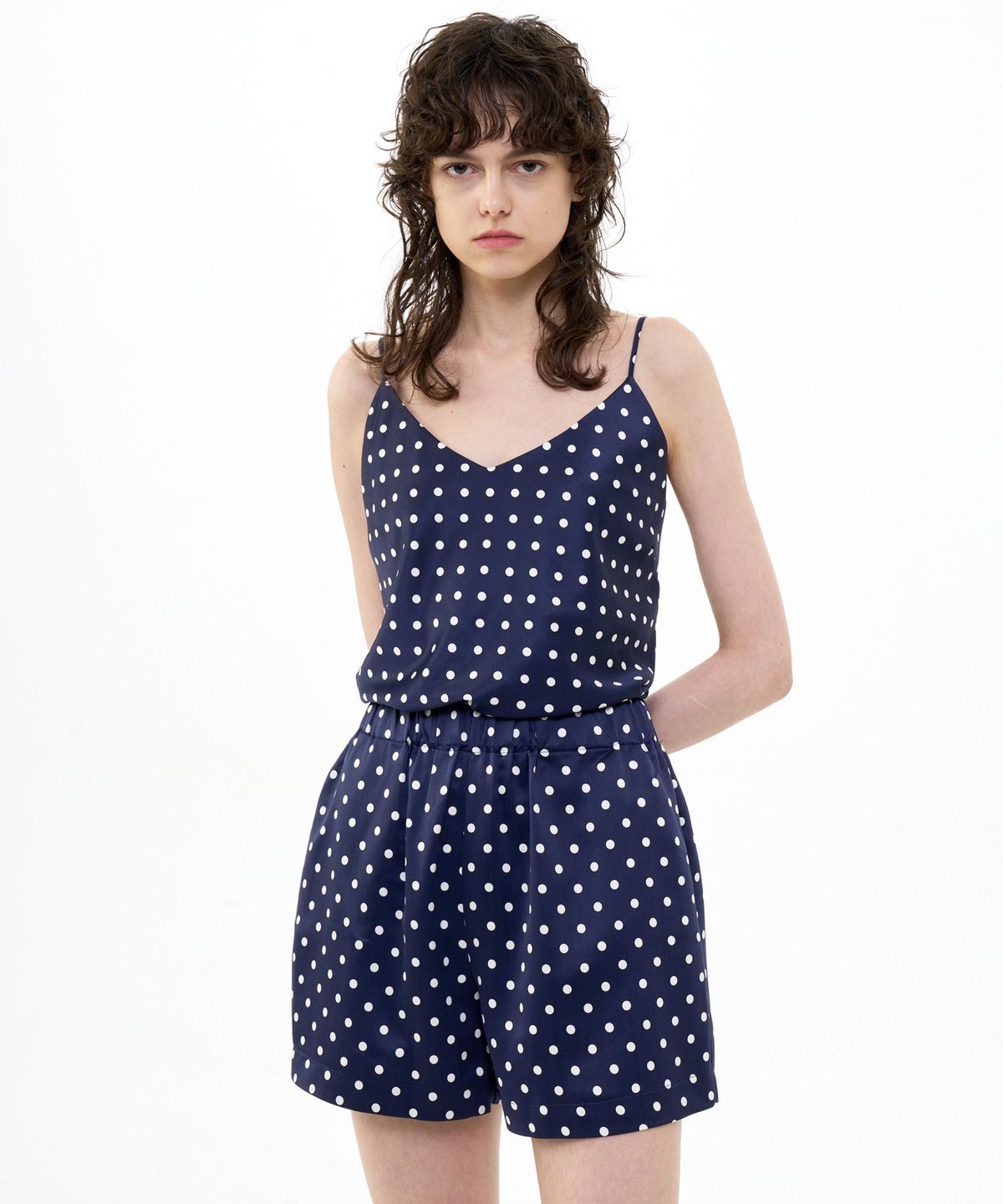 비콰이엇(B QUIET) BANDED SATIN SHORTS DOT_NAVY IVORY
