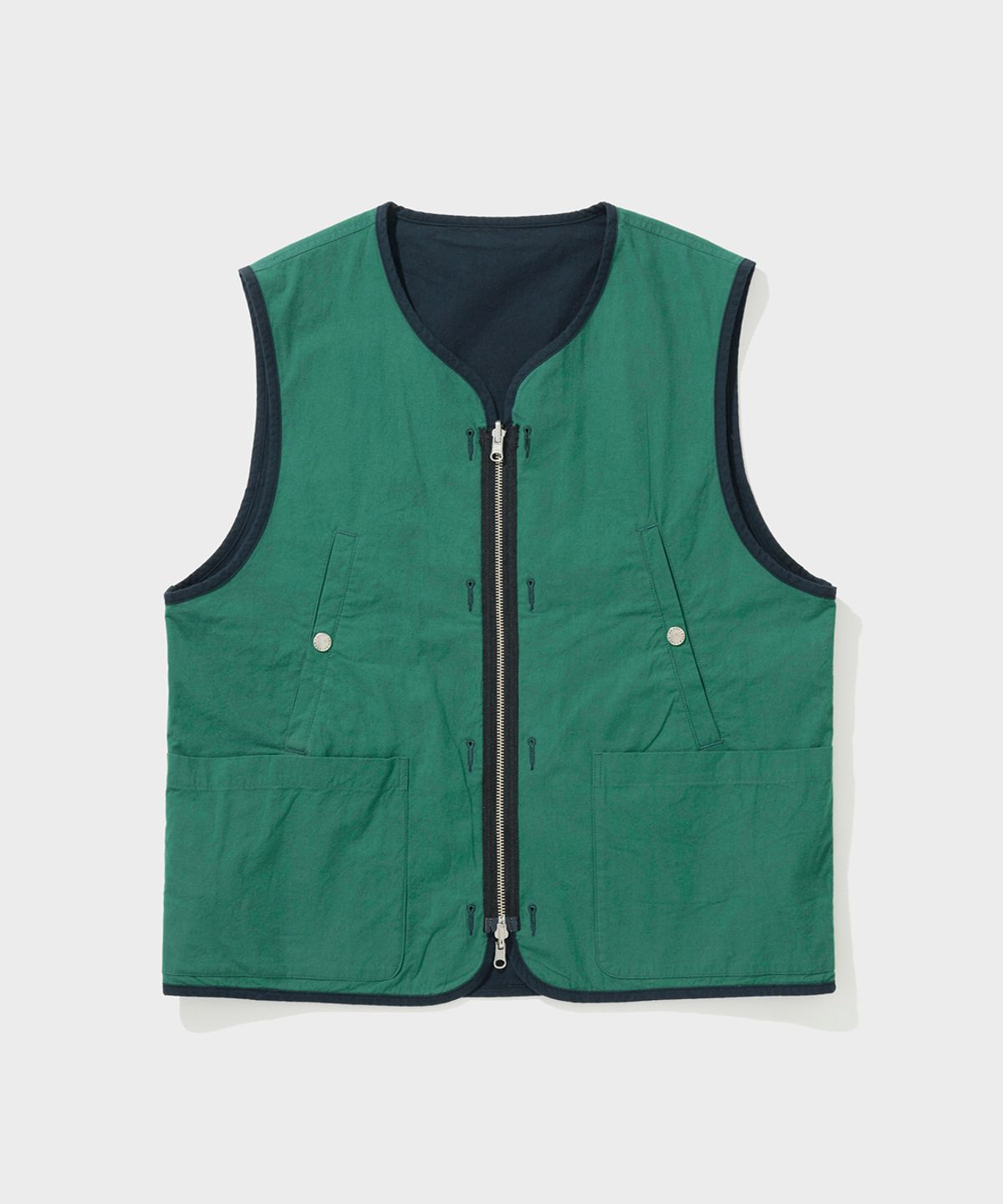 셔터(SHIRTER) BRUSHED COTTON REVERSIBLE VEST (NAVY GREEN)