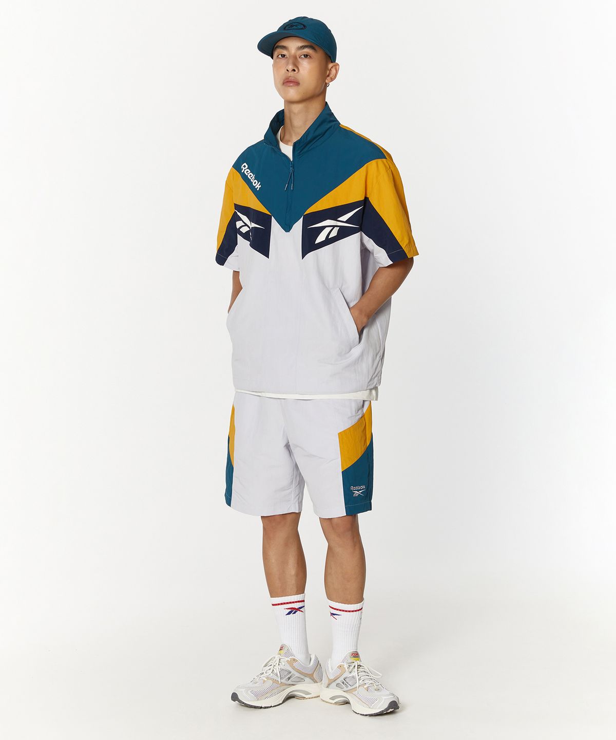 리복(REEBOK) TWIN VECTOR 반팔 아노락 - 그린
