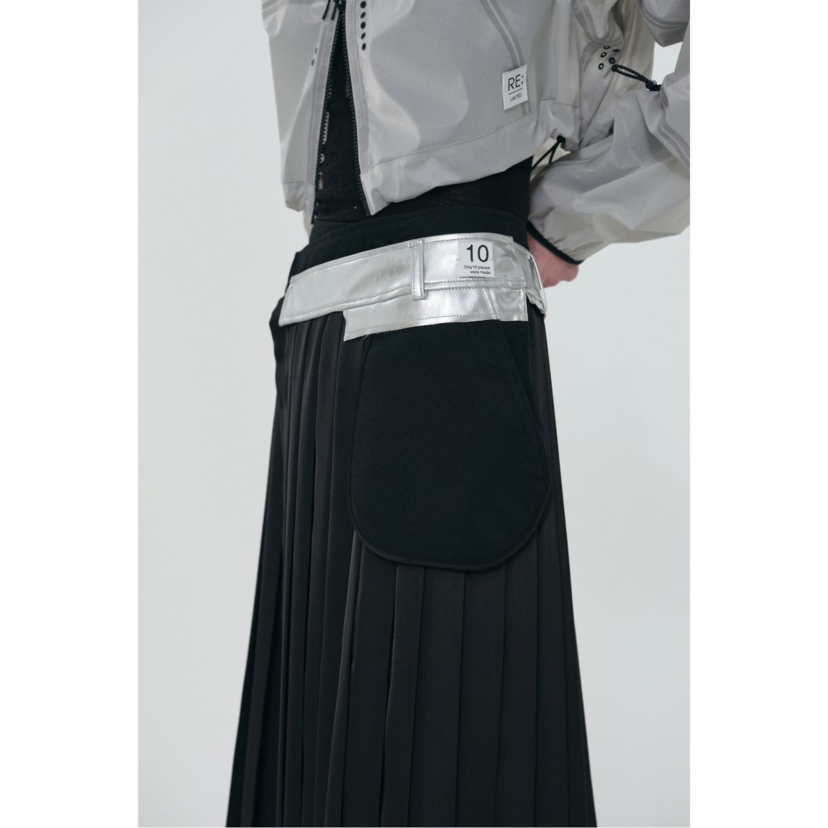래코드(RECODE) Layered Detail Skirts_RQKAM24558BKX