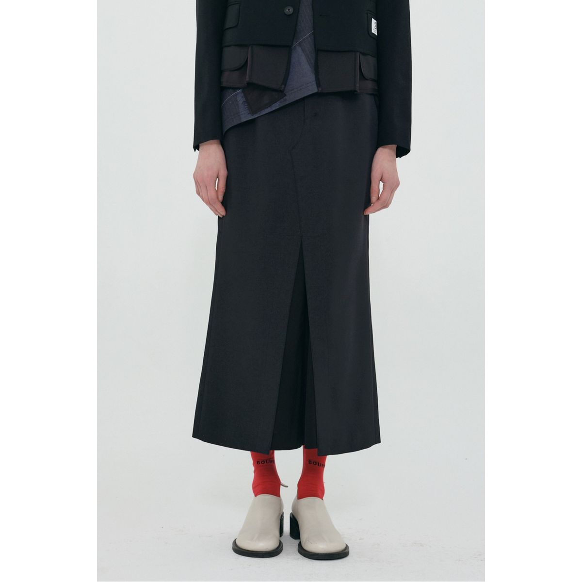래코드(RECODE) Basic Suit Long Skirt_RQKAS24525BKX
