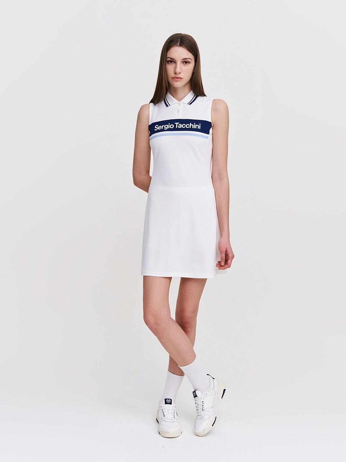 세르지오 타키니(SERGIO TACCHINI) W 고트 플레어 카라넥 슬리브리스 드레스 (White)