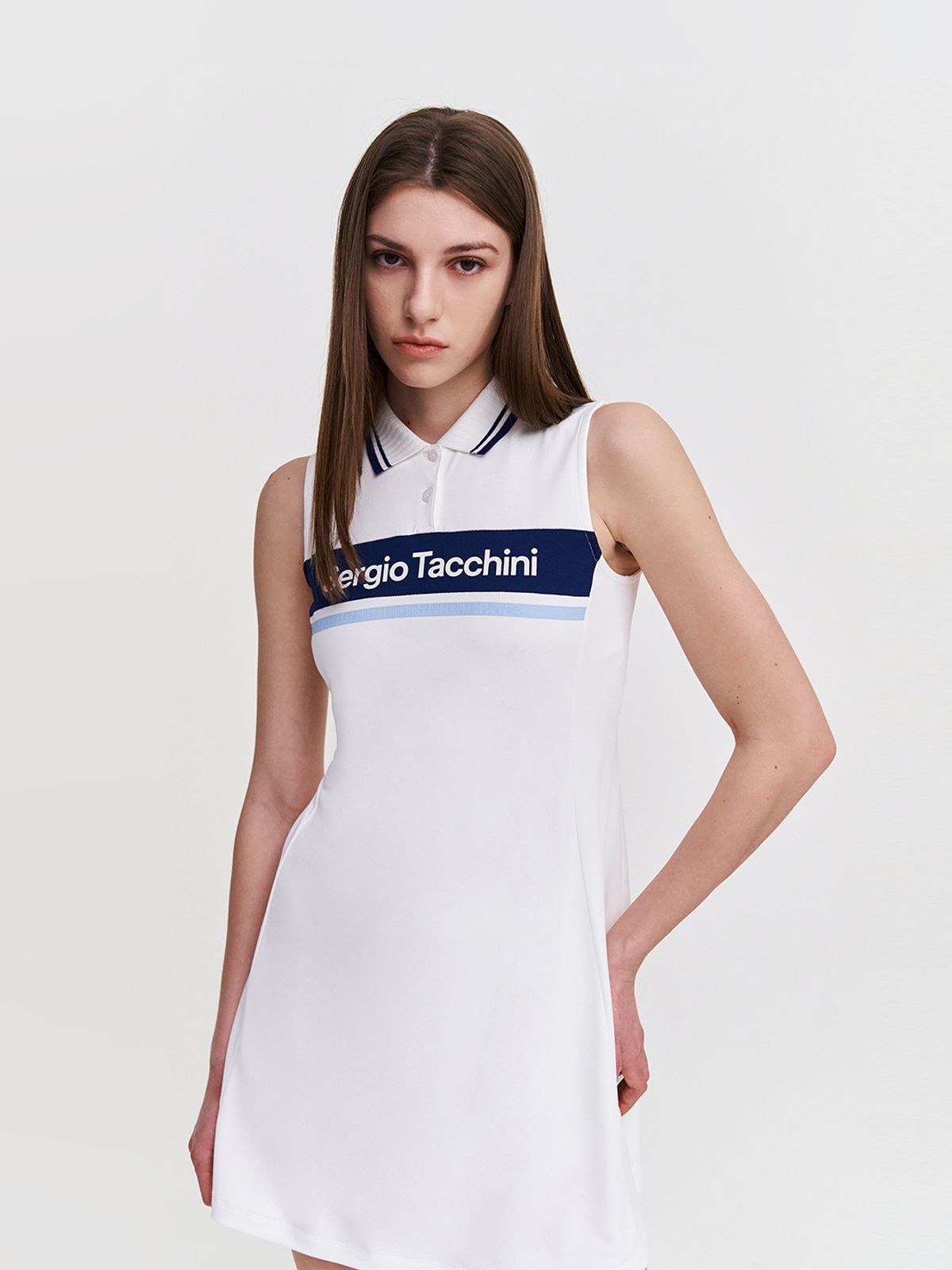세르지오 타키니(SERGIO TACCHINI) W 고트 플레어 카라넥 슬리브리스 드레스 (White)