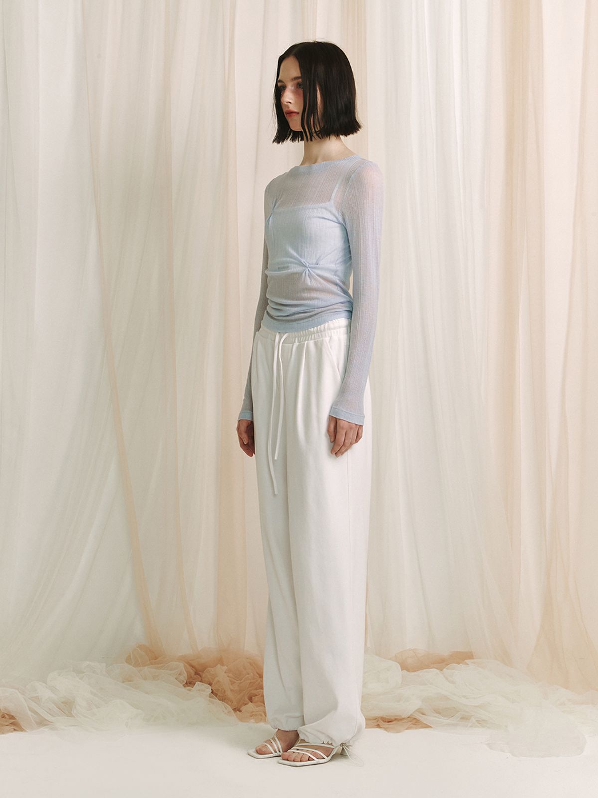 민더리(MEENDERI) PINCHED SEE-THROUGH TOP  - SKY BLUE