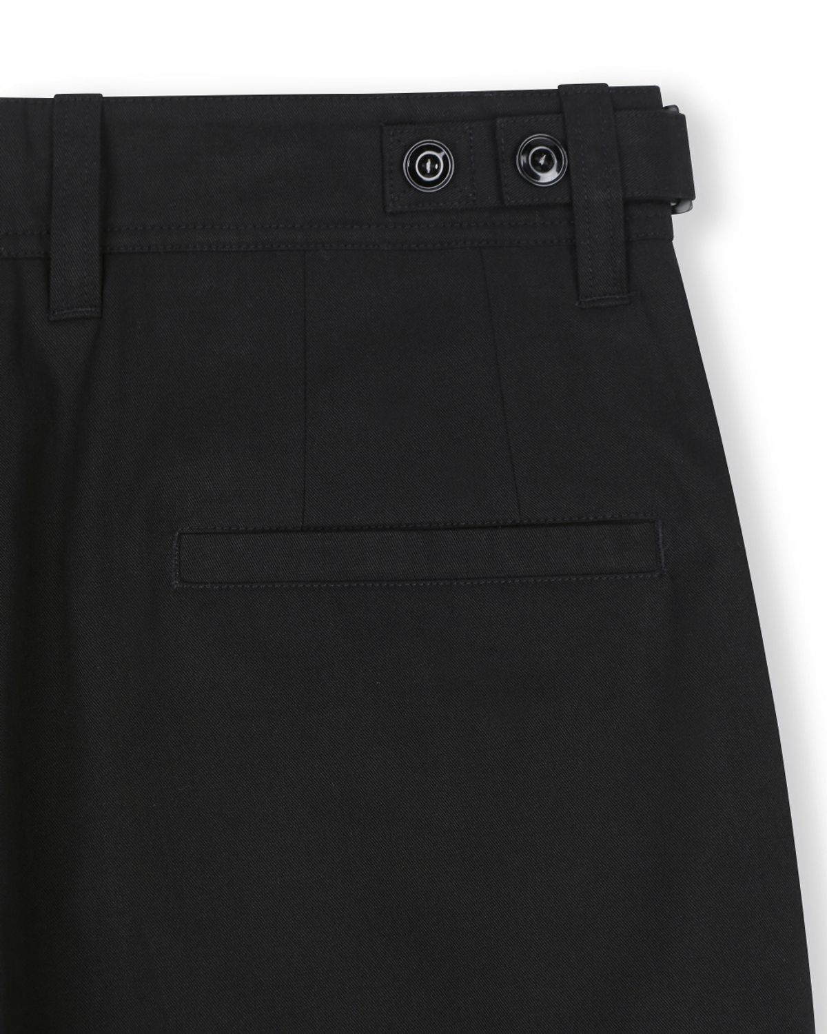비슬로우(BESLOW) DEEP ONE TUCK CHINO SHORTS BLACK
