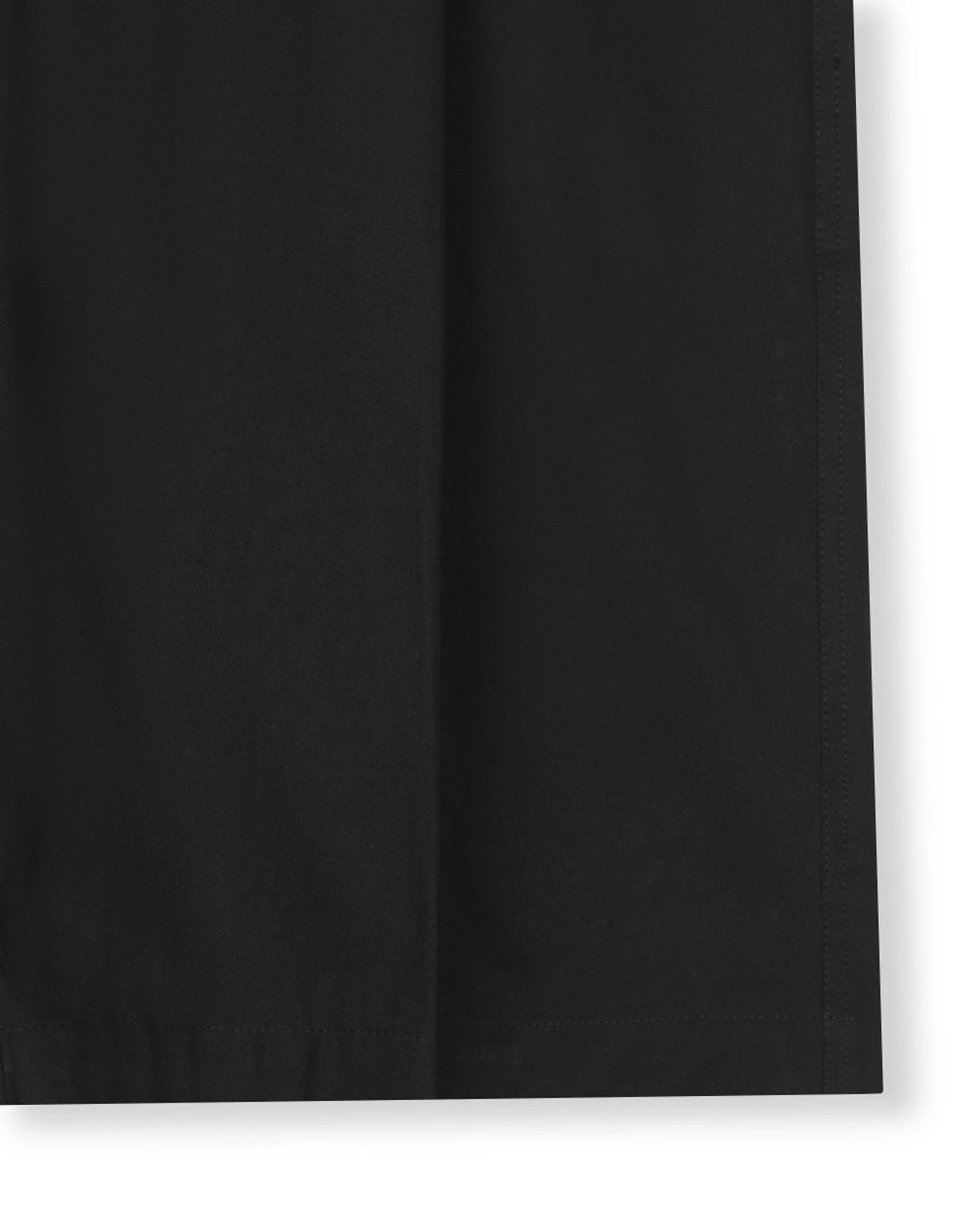 비슬로우(BESLOW) DEEP ONE TUCK CHINO SHORTS BLACK