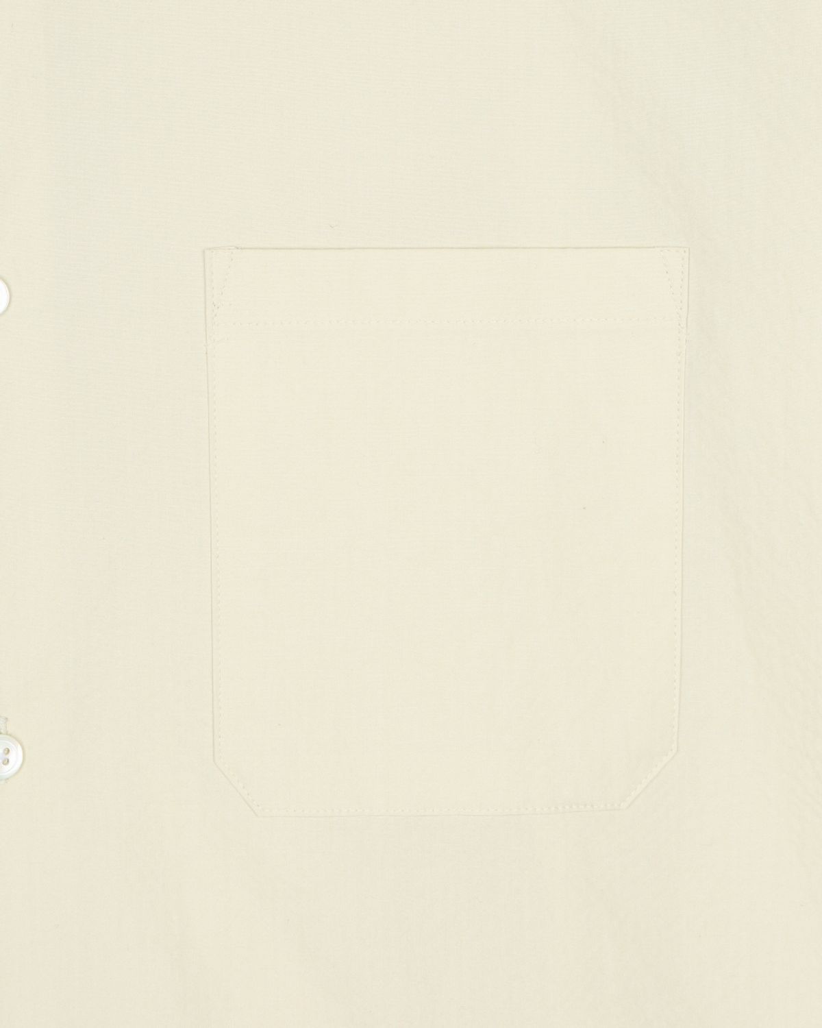 비슬로우(BESLOW) RIPPLE COTTON HALF SHIRT CREAM