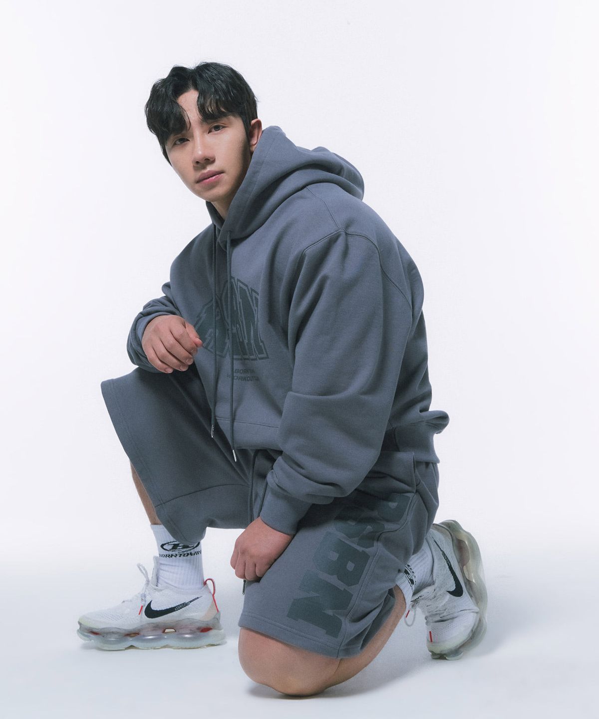 본투윈(BORN TO WIN) RSBN HALF PANTS LONG VER [CHARCOAL]