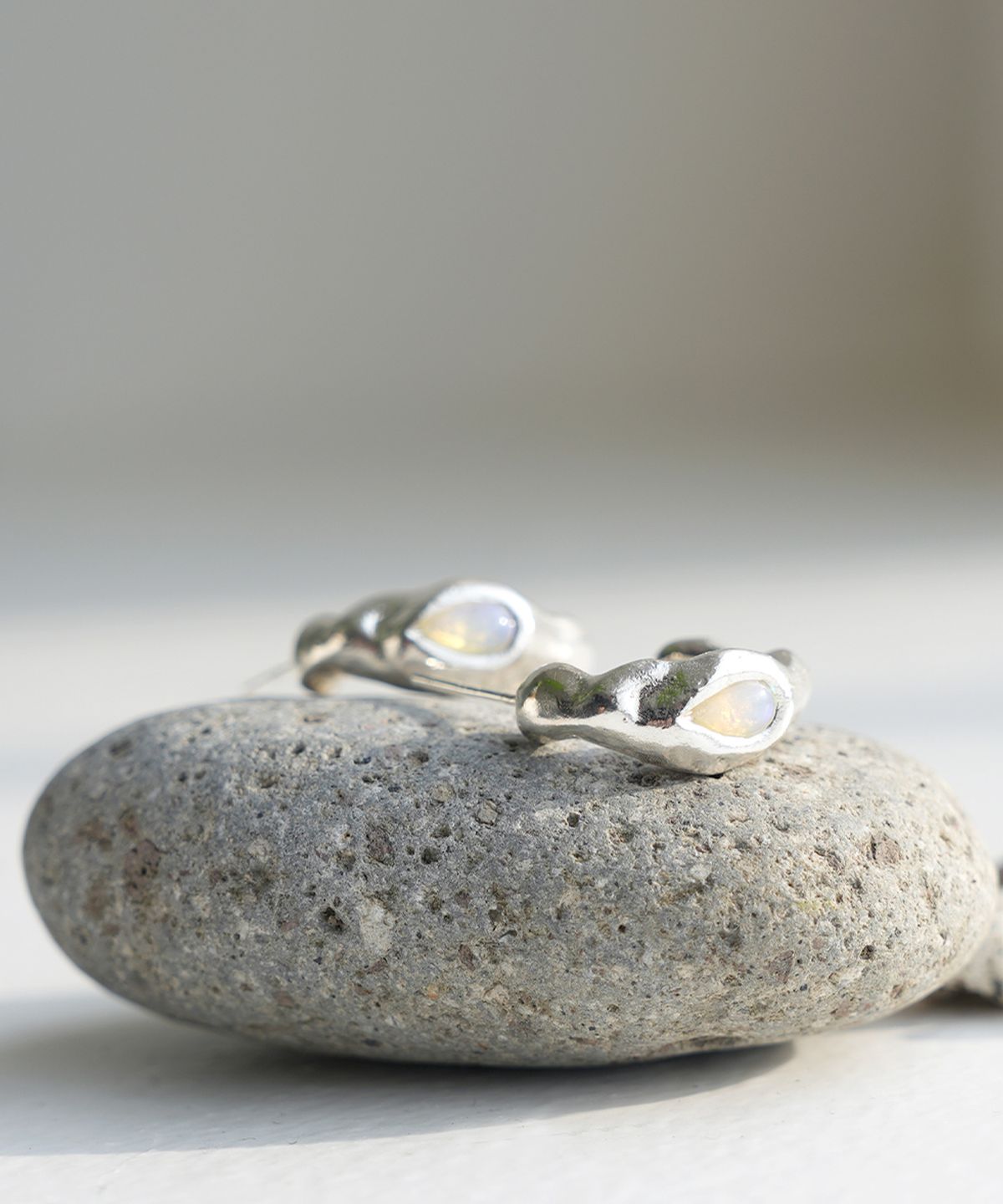 레인디어(REINDEER) GENTLE STONE EARRING 04