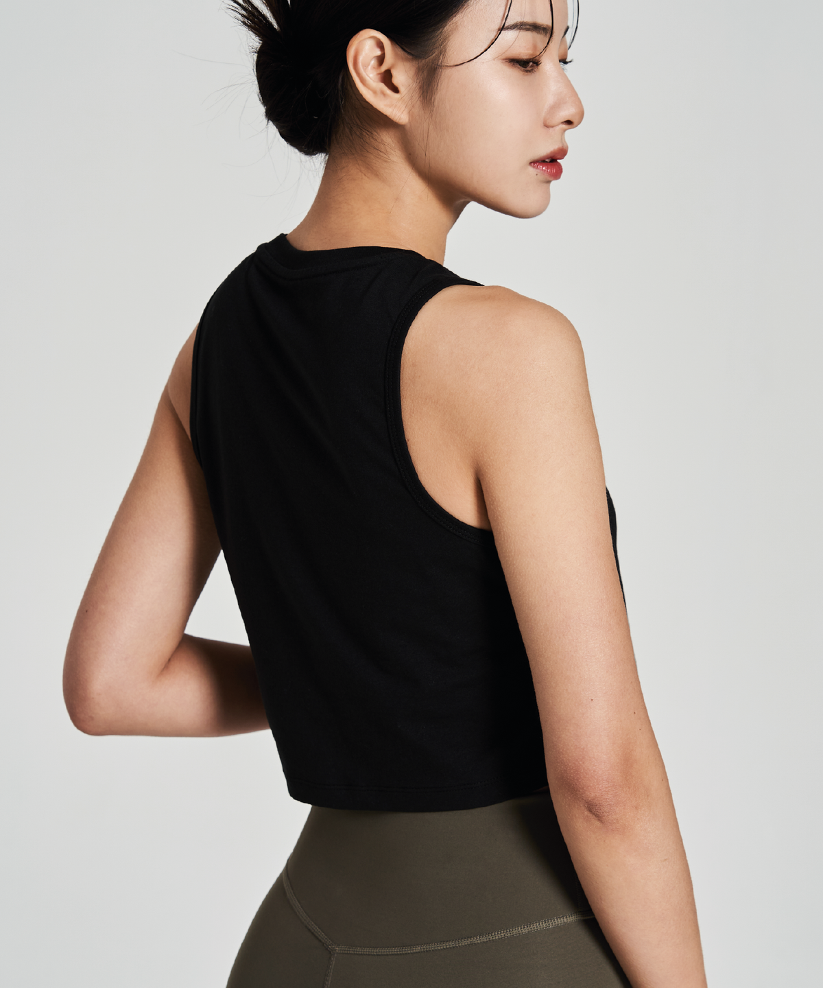 카키그라도(KHAKI GRADO) 올드잉글리시 로고 크롭 슬림핏 슬리브리스 (3 color)