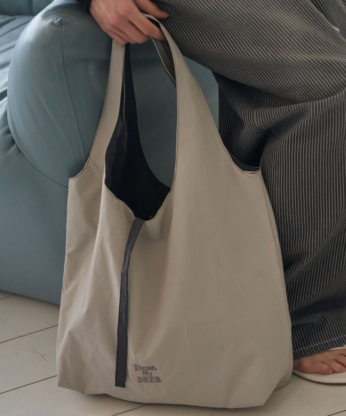 디어마이디어(DEARMYDEER) 방수) Reversible shoulder bag_ Light grey+grey