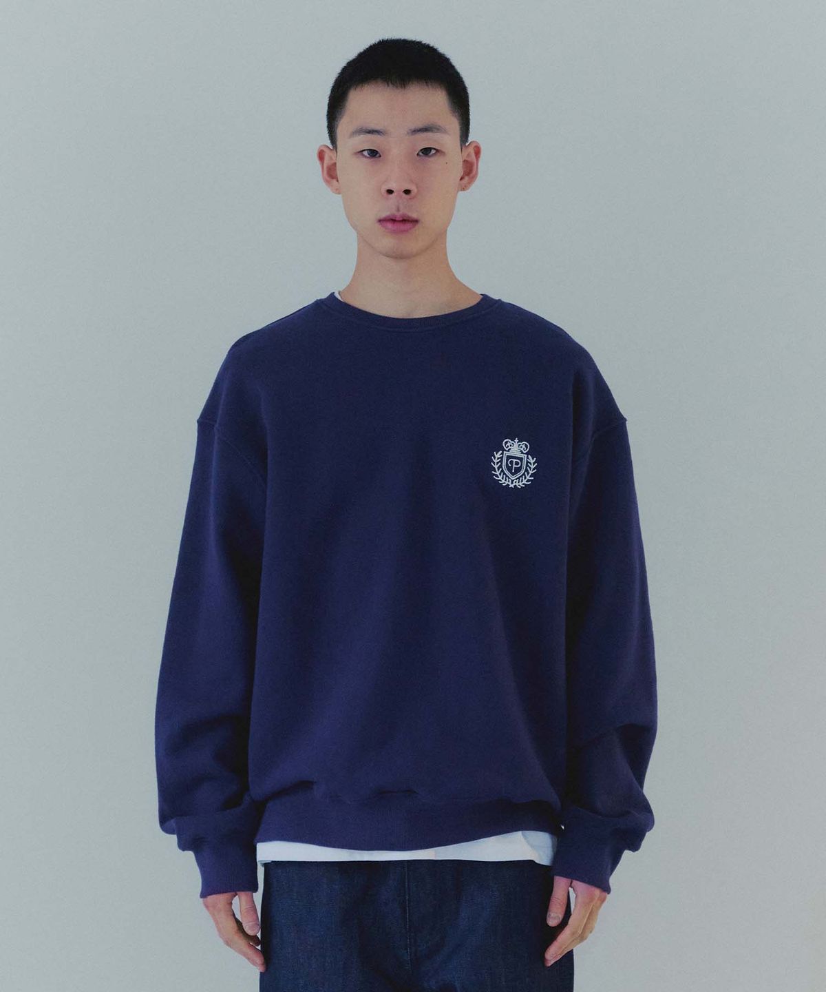 플랙(PLAC) FREI X PLAC 월계수 로고 스웨트 셔츠 네이비