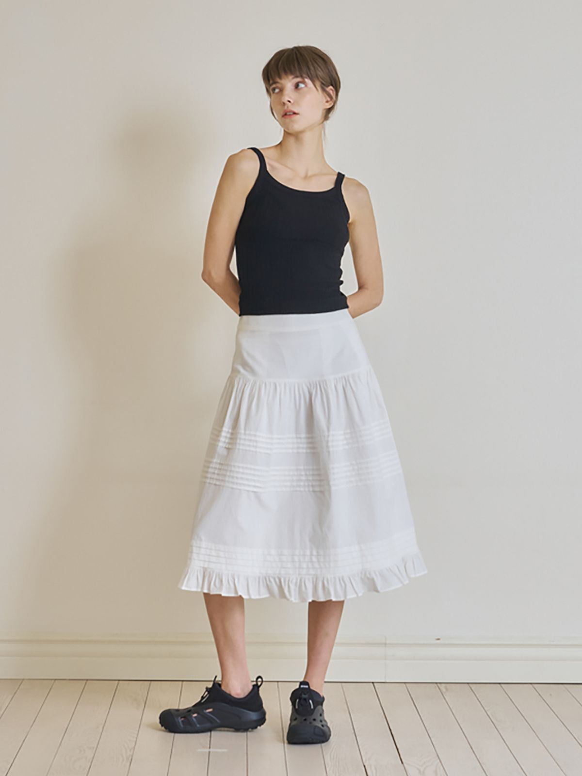 노우드(NOEUD) Ribbed square sleeveless (Black)