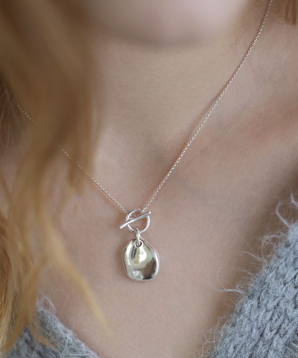 레인디어(REINDEER) GENTLE STONE NECKLACE 01