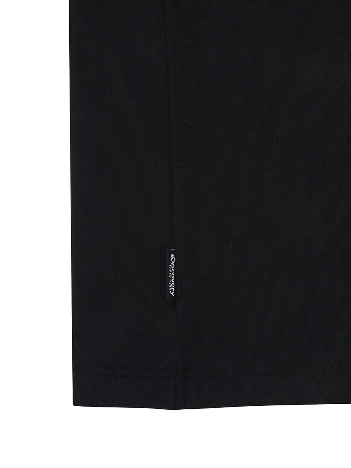 디스커버리 익스페디션(DISCOVERY EXPEDITION) 남성 프레시벤트 덴버 스몰로고 반팔티셔츠 (BLACK)