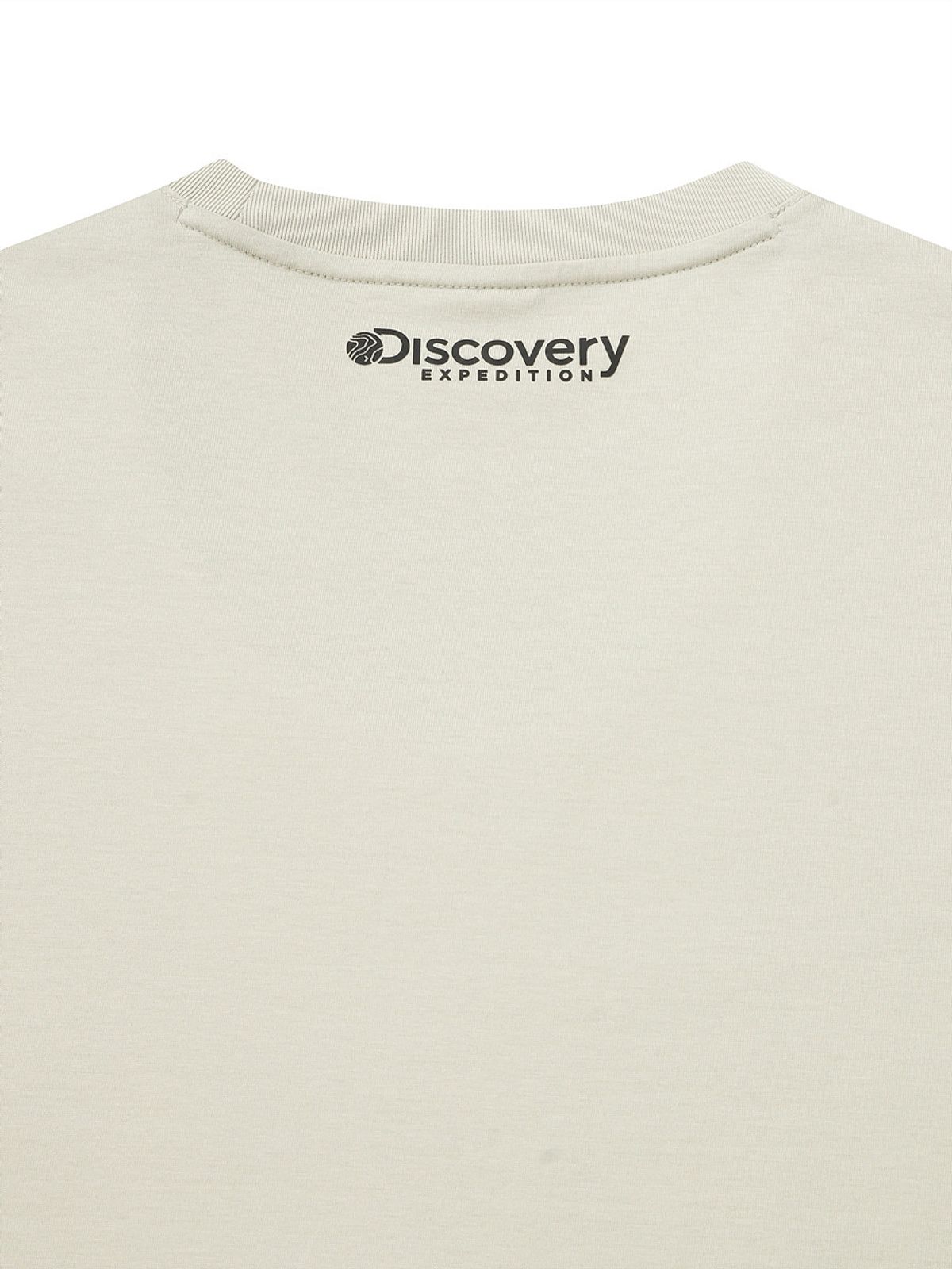 디스커버리 익스페디션(DISCOVERY EXPEDITION) 남성 프레시벤트 덴버 스몰로고 반팔티셔츠 (D.Skin Beige)