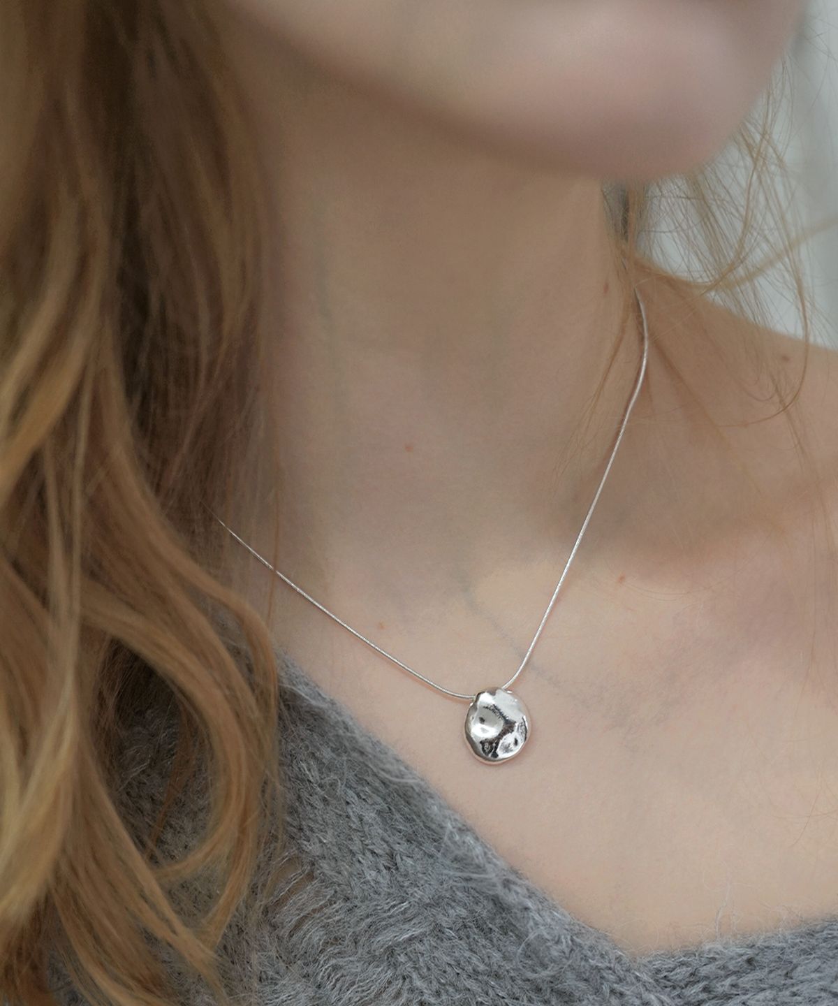 레인디어(REINDEER) GENTLE STONE NECKLACE 09