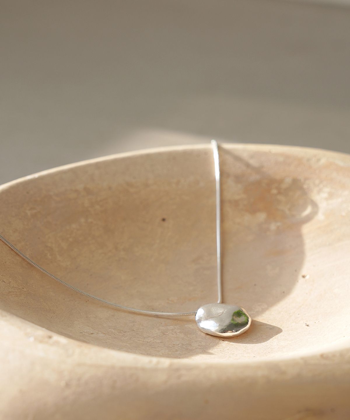 레인디어(REINDEER) GENTLE STONE NECKLACE 09