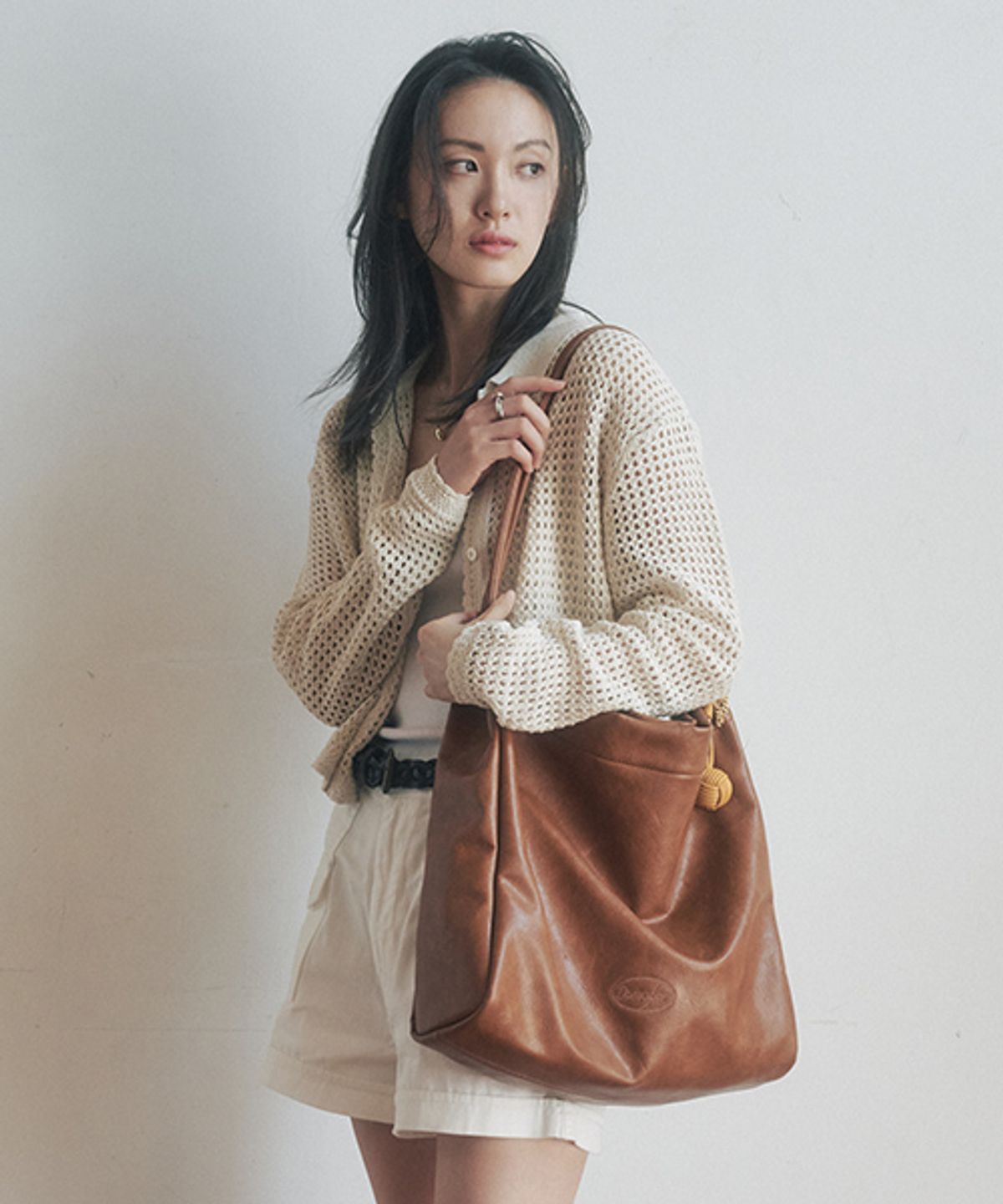 드메이커(DEMAKER) Big Marée shoulder bag-caramel