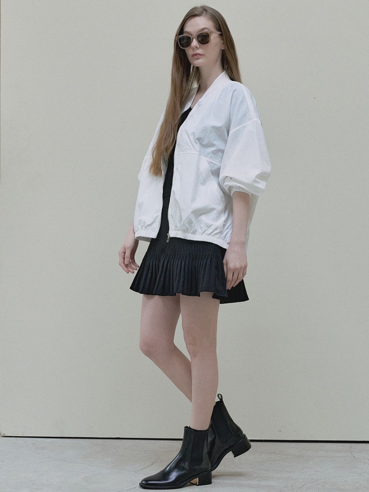 아방(AVANT-G) Nylon Oversized Jumper - white