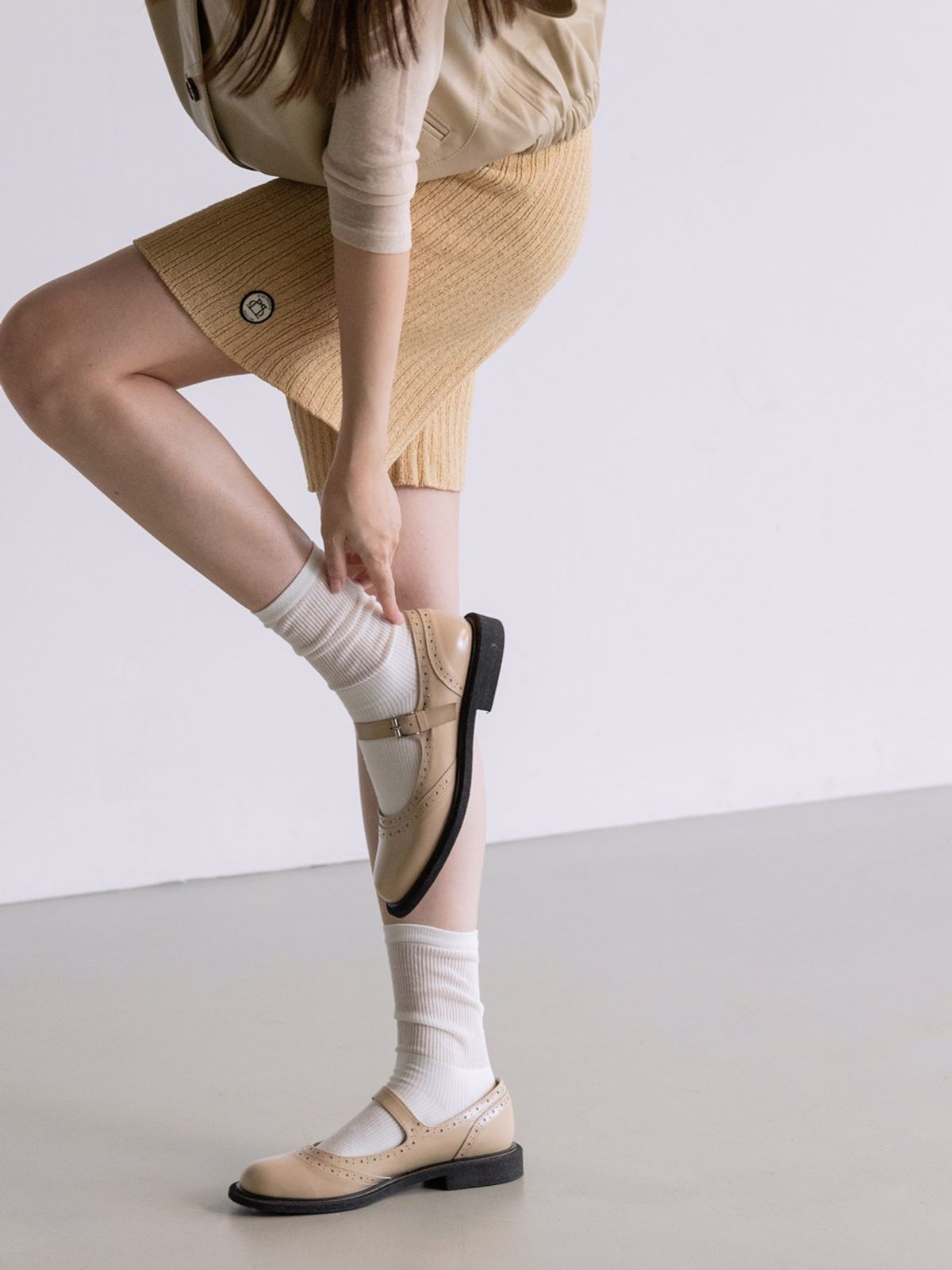 쥬다르(JEU DART) punching maryjane loafer beige
